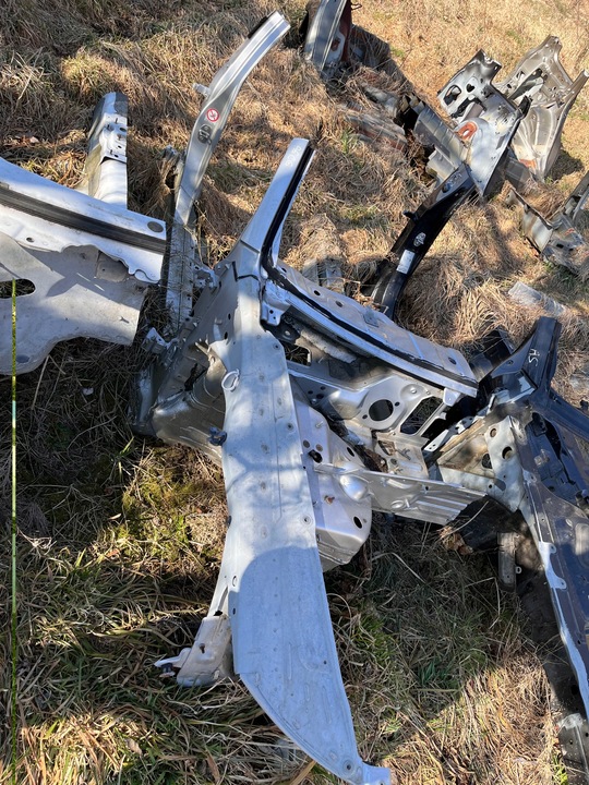 фото №1, Audi a6 c6 4f чверть перед права фартух поріг