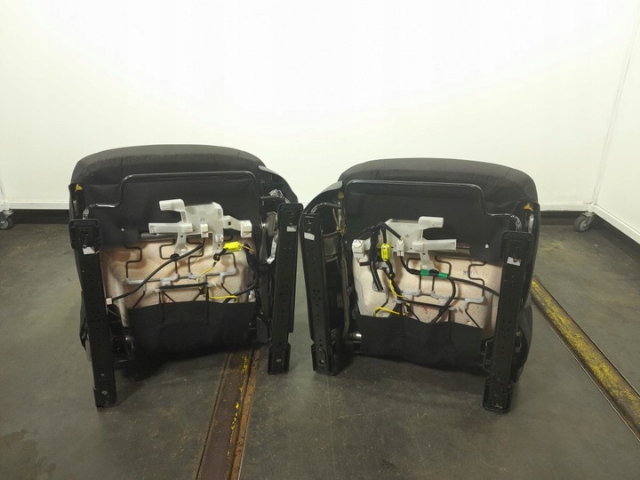 фото №7, Toyota corolla xii e21 гибрид sedan сиденья диван комплект велюр eu