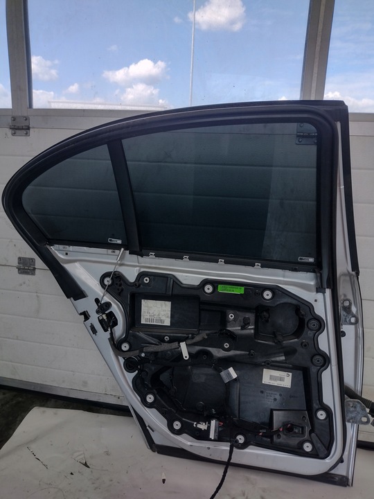 фото №9, Дверь зад левый bmw 7 e65 титан серебро 354