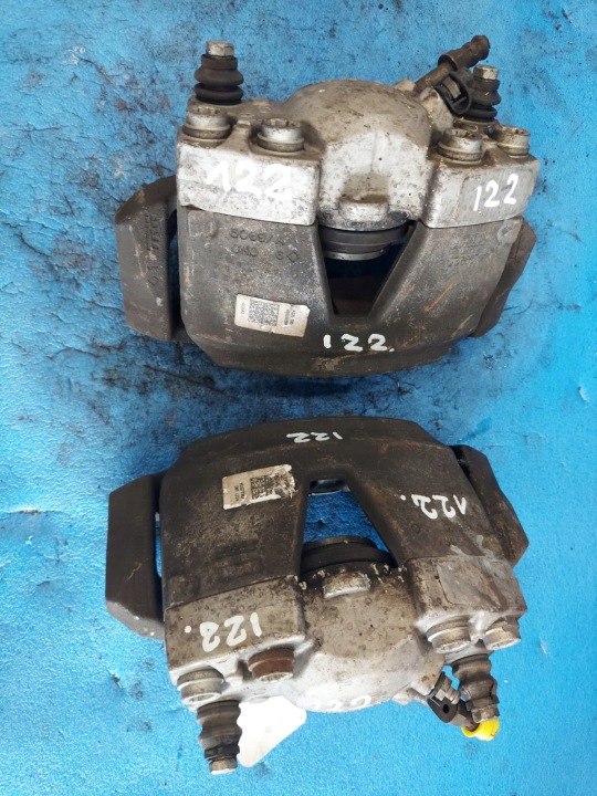 фото №7, Volkswagen oem номер 4g0105a 4g0106al