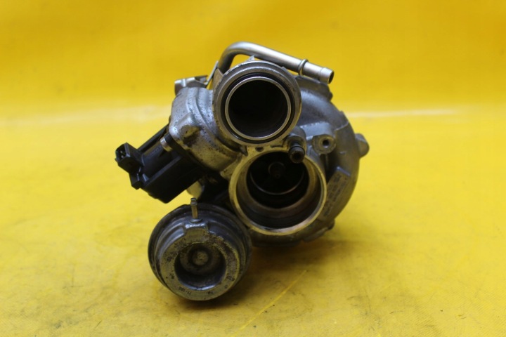 фото №9, Turbo турбина турбонагнетатель bmw x5 x6 f07 f01 f10 4.4 bt 7576985 7936477