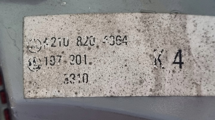 фото №8, Лампа левая зад крыльев mercedes e-klasa w210 sedan a2108204364