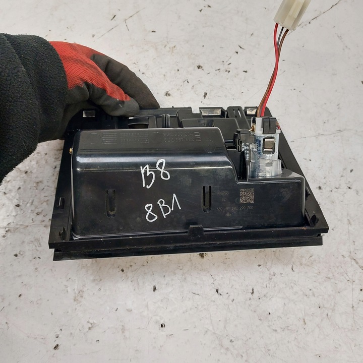 фото №7, Volkswagen passat b8 попільничка 3g2863284 3g2857962