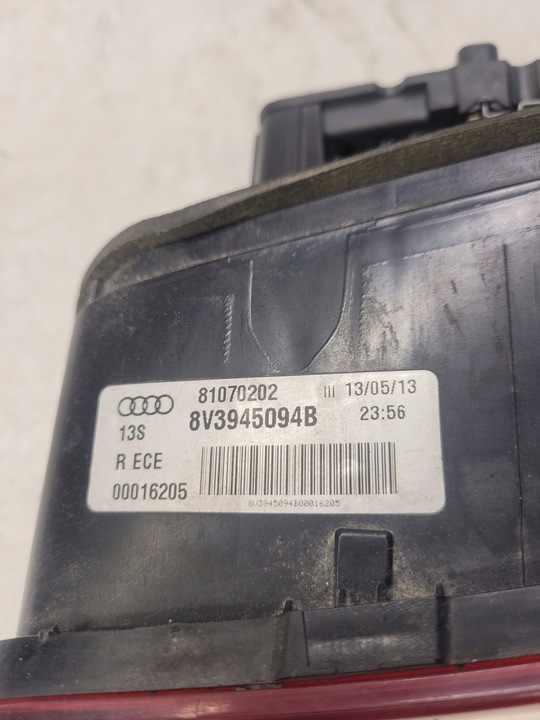 фото №8, Лампа правый зад w крышка багажника audi a3 8v 3d 8v3945094b