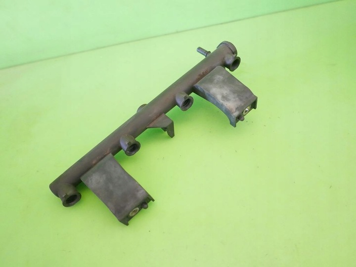 фото №10, Планка впрыскивающий citroen xsara ii 2 1.6 16v nfu