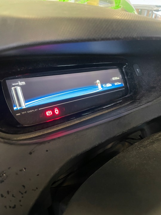 фото №9, Renault zoe левая поворотный кулак амортизатор ступица