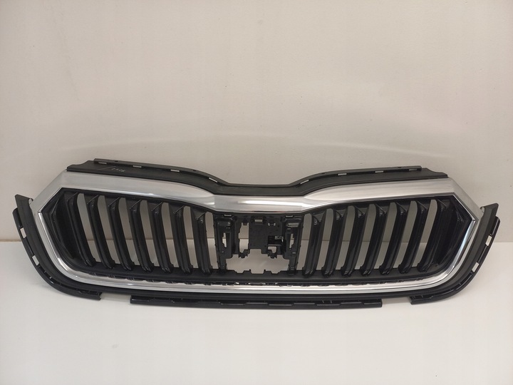 фото №1, Решітка радіатора бампера skoda octavia iv 4 5e3807724