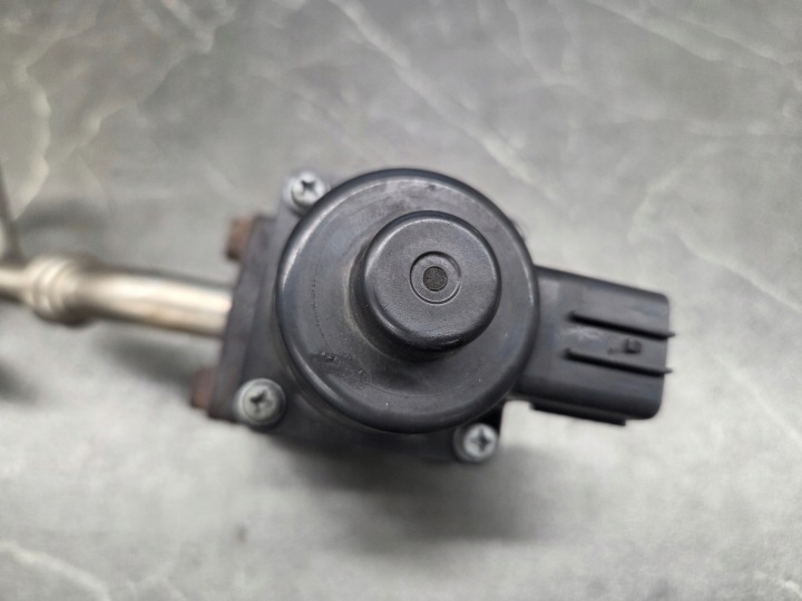 фото №8, Клапан egr m15a suzuki swift iii mk6 1.5l 16v