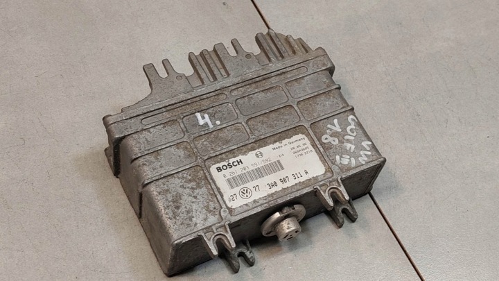 фото №5, Блок управления двигателем (ecu) vw golf iii 1.8 8a0907311a