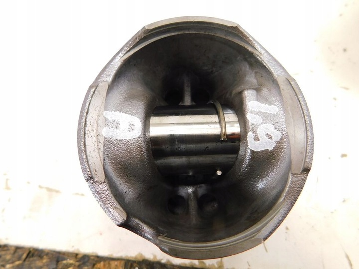 фото №10, Kpl 4 поршнів alfa romeo 159 1.9 jtdm поршень