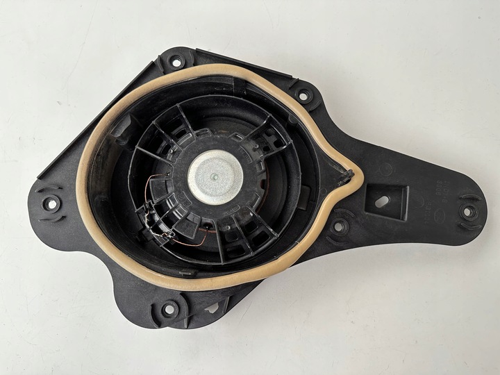 фото №5, Динамік двері citroen c5 aircross лівий зад кронштейн кріплення 9813827180