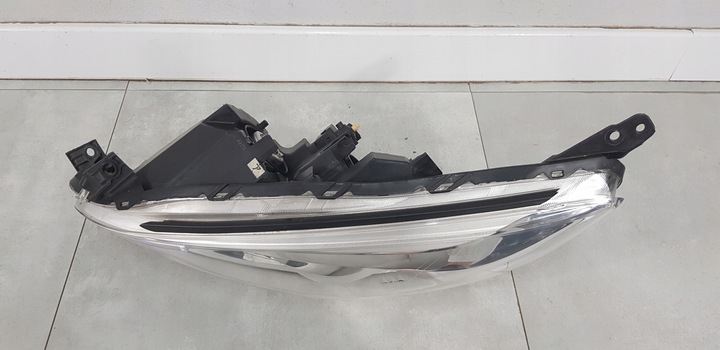 фото №8, Mazda 5 ii рестайлінг лампа фара лівий перед