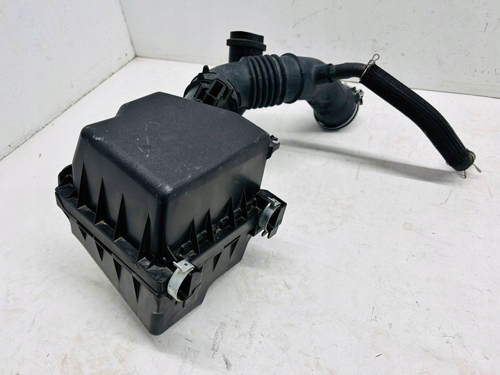 фото №7, Corolla e21 2.0 гибрид корпус фильтра воздуха уловитель резонатор