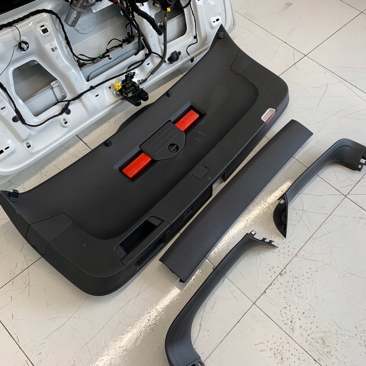 фото №12, Крышка зад задняя лак lc9a стекло замок обивка vw touareg 3 iii 760 20r