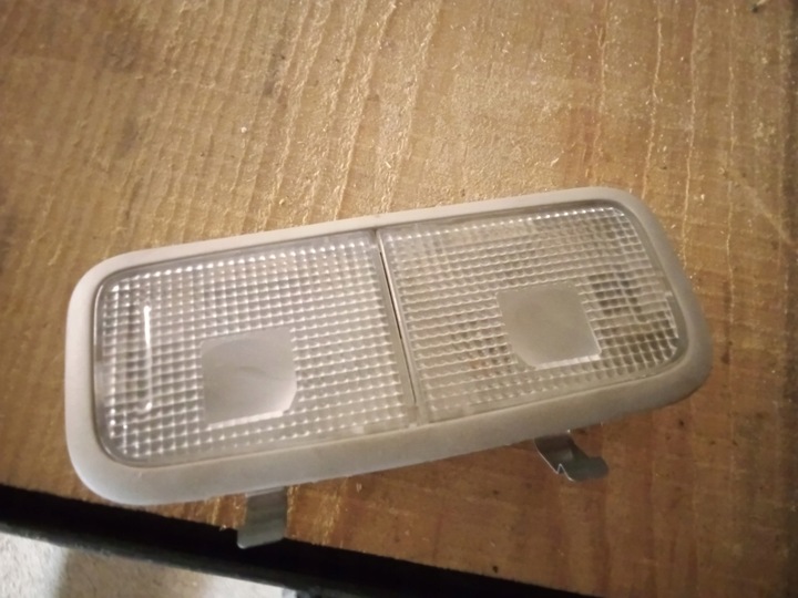 фото №1, Лампа освітлення інтер'єру toyota yaris 81260-0d010