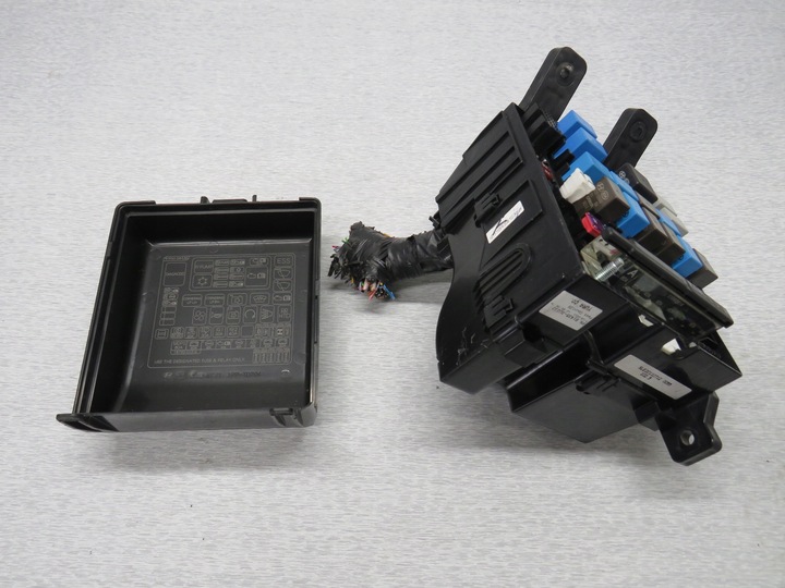 фото №1, Kia sportage iii 2.0 crdi коробка запобіжників