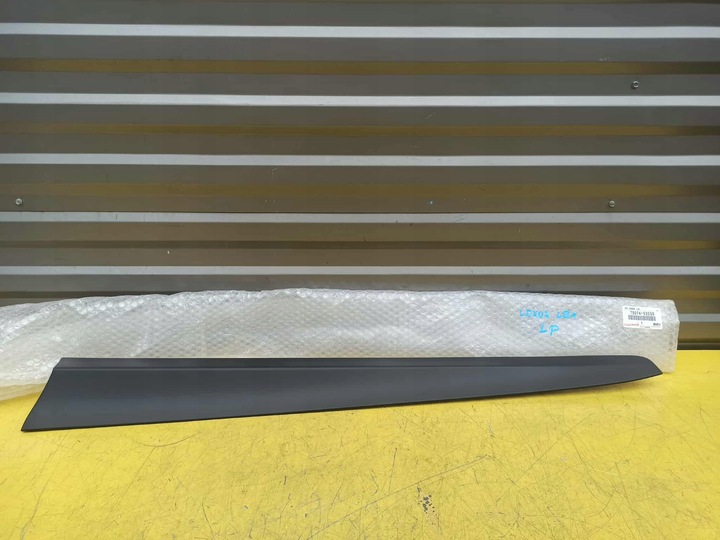 фото №1, Lexus lbx планка двері лівий перед 75074-52050