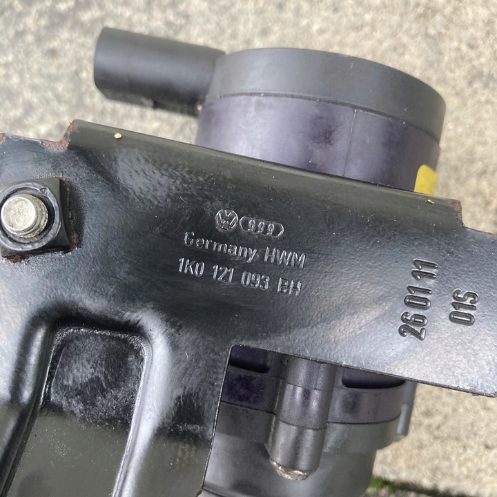 фото №6, Audi a3 рестайлинг 2011r 2,0 tfsi 200km ccza дополнительный помпа воды