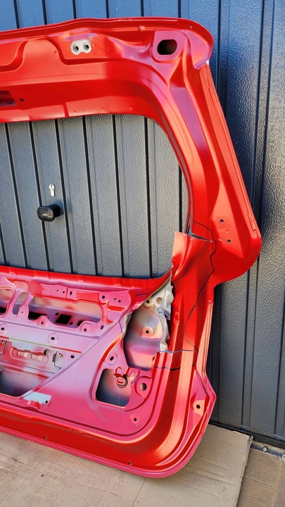 фото №11, Toyota yaris 4 iv 20- кришка багажника зад задня