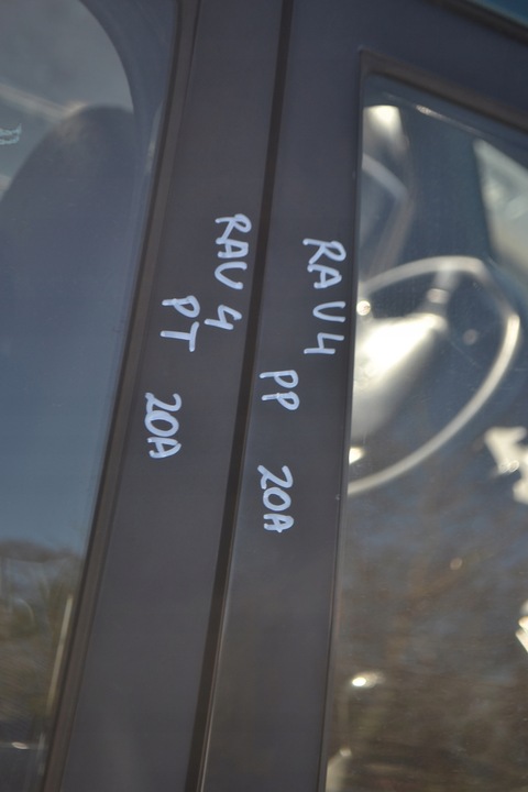 фото №8, Toyota rav4 i 2.0 '94-00 дверь правые перед 6n5