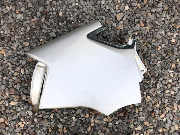 фото №1, Toyota prius ii 03-09 чверть права зад обшивка