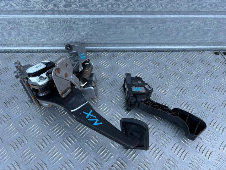 фото №1, Lexus nx педаль газу гальма гібрид eu.