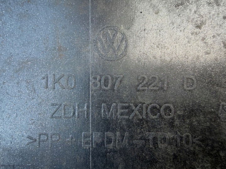 фото №9, Бампер передній перед volkswagen jetta v 1k0807221d