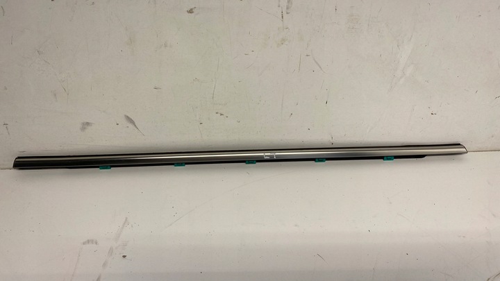 фото №2, Hyundai i30 ii hb планка накладка ущільнювач скла хром ліва зад задня двері