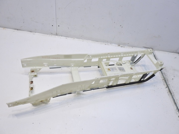 фото №6, Каркас туннеля audi a6 c6