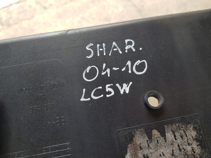 фото №16, Накладка планка крышки зад vw sharan рестайлинг 2004-2010 ld7t красивая