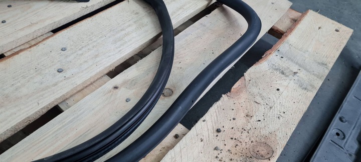 фото №6, Sq8 4m rsq8 q8 прокладка гумова двері ліва лівий перед 24r 4m8831707d