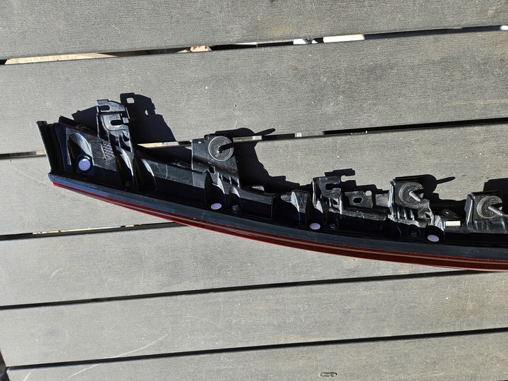 фото №9, Toyota prius xw50 задняя крышка задняя свет led 81006-47041