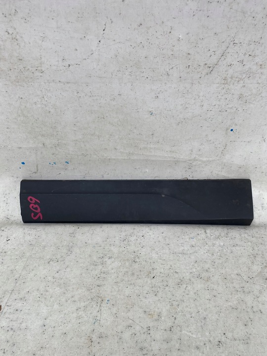 фото №1, Audi q5 8r планка двері ліва зад 8r0853969e