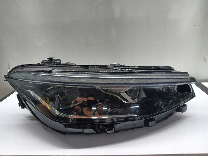 фото №1, Лампа перед передня права vw passat b9 3j1941036