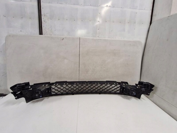 фото №10, Laguna iii gt решётка средняя нижняя решётка бампера перед передняя противотуманные фары