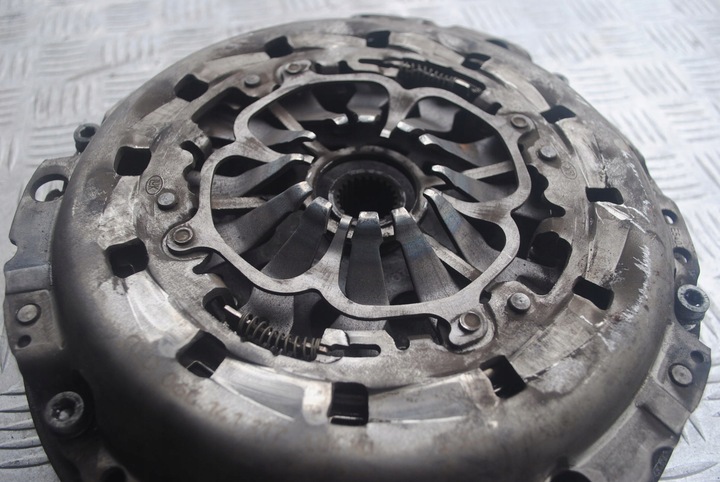 фото №13, Сцепление колесо двухмассовый механическая коробка передач audi a4 b7 2.0 tfsi