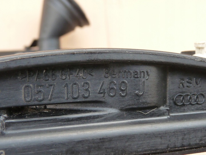 фото №9, Audi a8 d3 рестайлинг 4.2 tdi bvn крышка клапанов 057103469j