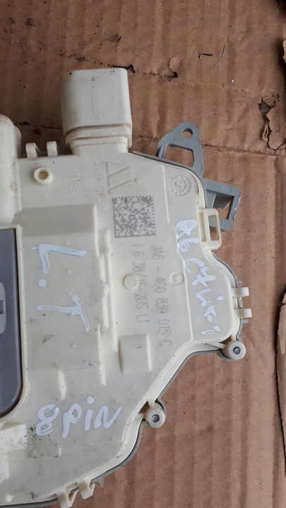 фото №5, A6 c7 рестайлінг замок двері лівий зад 8pin a7 s7 q2 q3