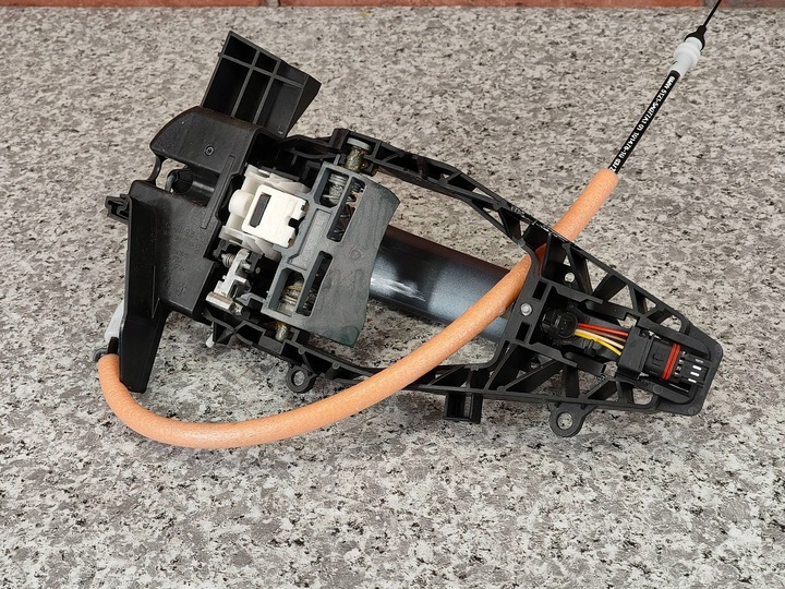 фото №11, Bmw g30 g31 g32 f90 ручка двері ліва keyless передня c2y 9881775 7339476