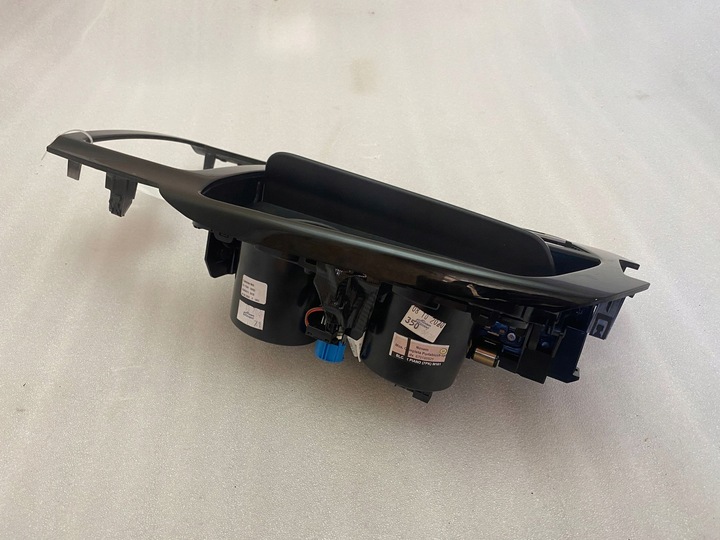 фото №6, Maserati levante декор тунелю середнього