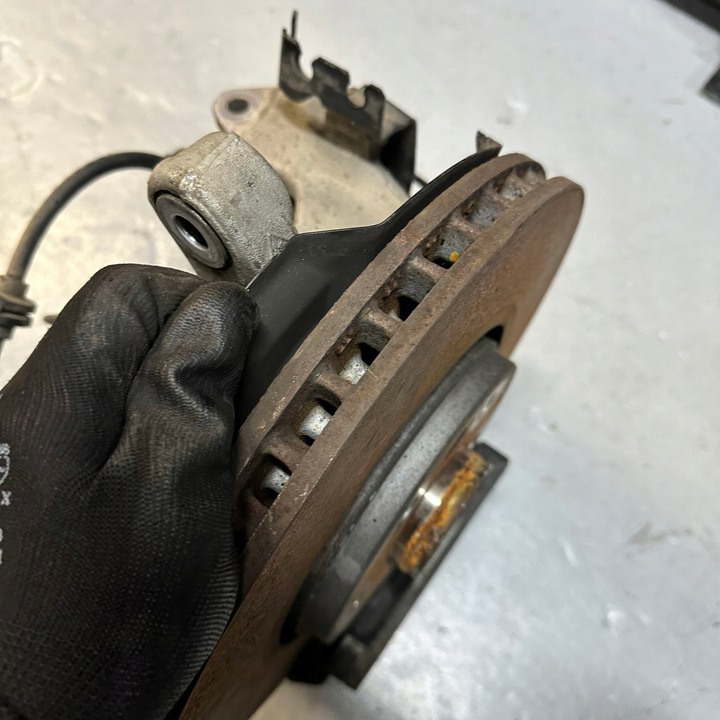 фото №8, Renault scenic iv 1.7 dci правая поворотный кулак суппорт