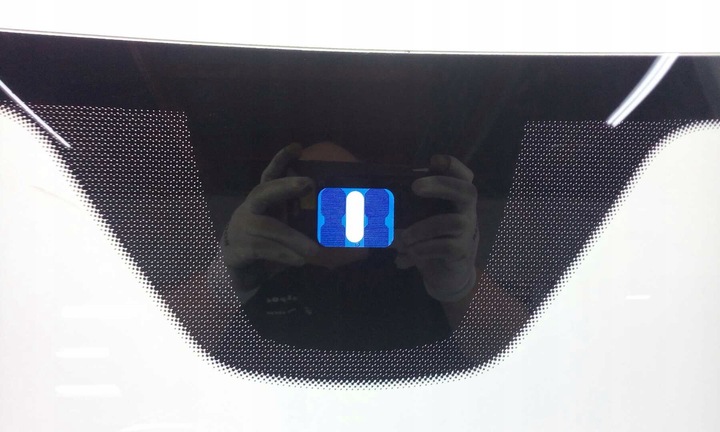 фото №3, Скло czołwoa передня mercedes c-klasa w204 2007-2014 датчик зелена нова