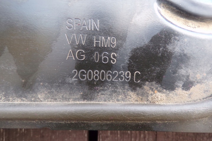 фото №6, Панель під лобовим склом металевий 2g0806239c vw polo 2g vi