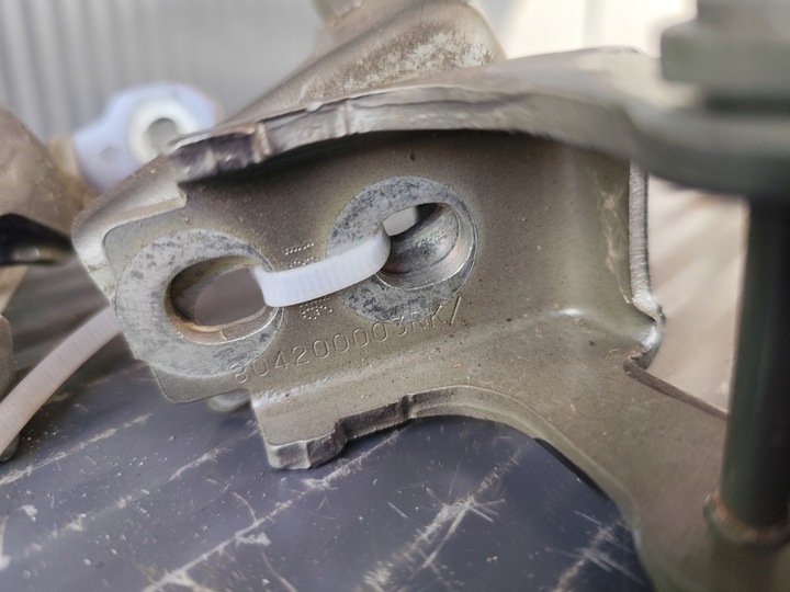 фото №5, Renault clio iv петли дверь комплект tekng