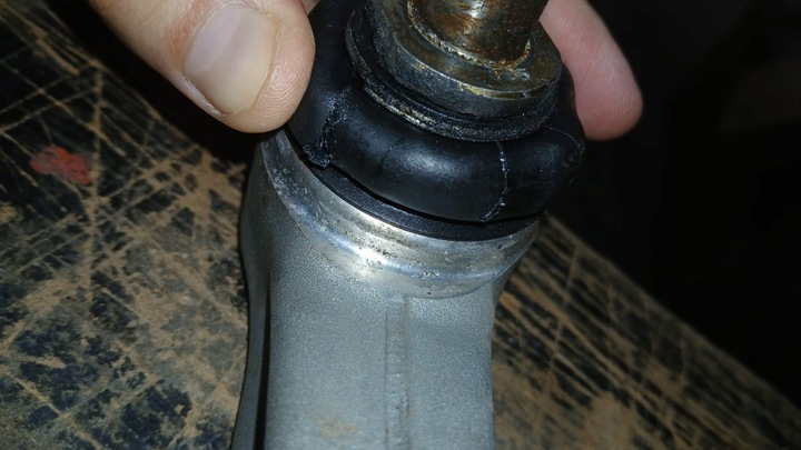 фото №5, Важіль лівий зад maserati 4200gt 02-