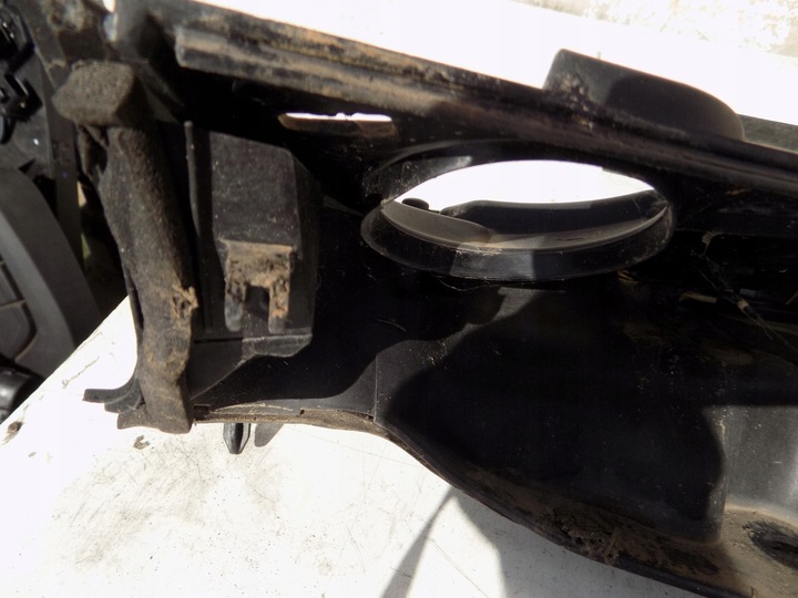 фото №6, Панель под лобовым стеклом renault espace v 668102151r