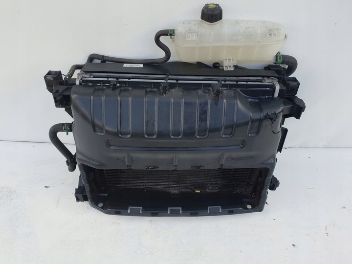 фото №1, Renault zoe 11-18 комплект радиатор перед радиаторов 214819480r