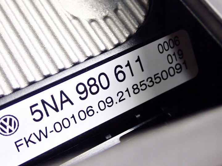фото №14, Тунель панель зарядний пристрій usb європа vw id4 id.4 21r