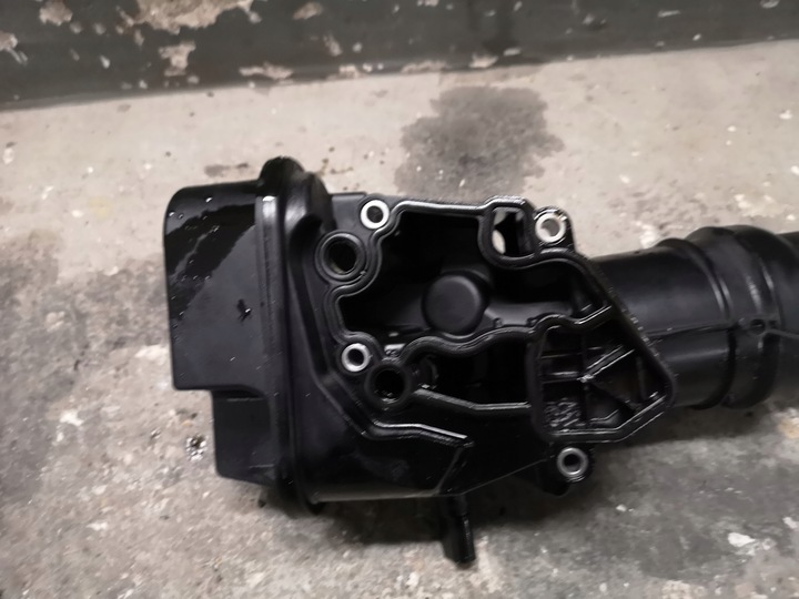 фото №6, Основа фільтра масла a4 b7 2.0 tfsi 06f115397h