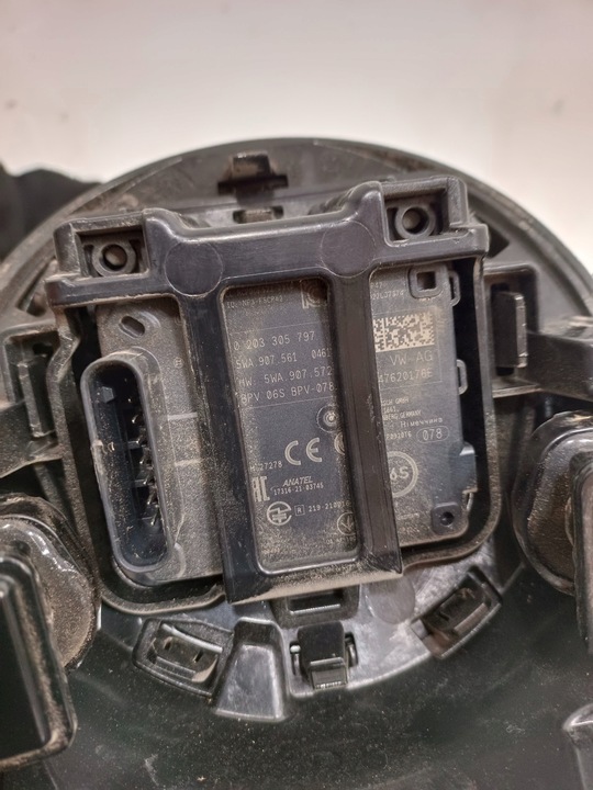 фото №12, Volkswagen golf viii gti 380 19- решітка радіатора решітка led радар 2.0tsi